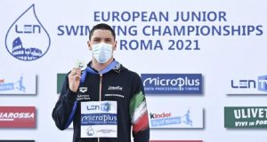 simone-cerasuolo-fa-risuonare-inno-italia-oro-50-rana
