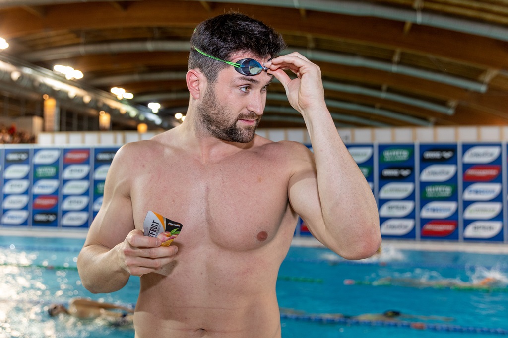 alimentazione-sportiva-nuoto-frutta