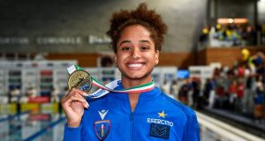 100-stile-libero-campionati-italiani-assoluti-nuoto-sara-curtis-record-italiano